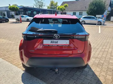 TOYOTA Yaris Cross 1.5l Hybrid Style Allrad 130PS AHK