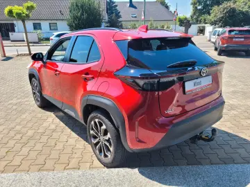 TOYOTA Yaris Cross 1.5l Hybrid Style Allrad 130PS AHK
