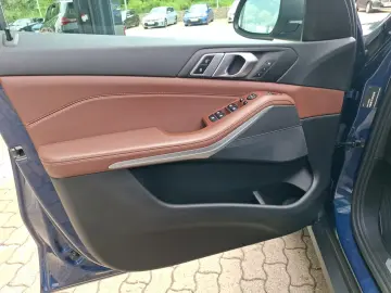 BMW X5 xDrive30d DAB WLAN Park Assist Autom Climate Control