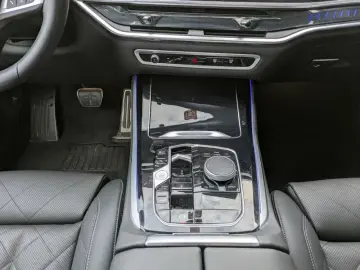 BMW X5 xDrive30d M Sport Panorama SkyLounge