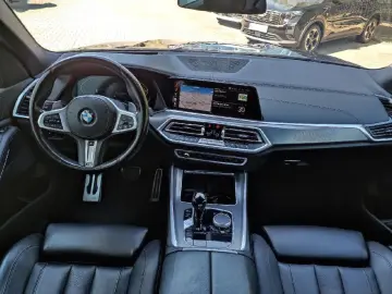 BMW X5 xDrive 40 i M Sport Laser PANO