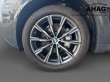 BMW X5 xDrive40d AHK PanoSkyL