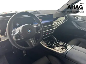 BMW X5 xDrive40d AHK PanoSkyL