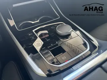 BMW X5 xDrive40d AHK PanoSkyL