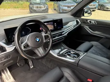 BMW X5 xDrive30d M Sport Pro AHK Park-Assistent