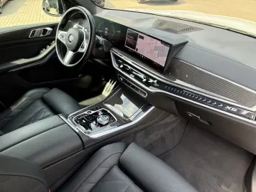 BMW X5 xDrive30d M Sport Pro AHK Park-Assistent