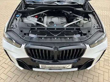 BMW X5 xDrive30d M Sport Pro AHK Park-Assistent