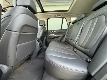 BMW X5 xDrive40d xLine LASER LUFT ACC PANO