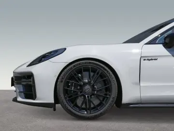 PORSCHE Panamera Turbo S E-Hybrid Burmester InnoDrive