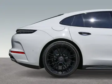 PORSCHE Panamera Turbo S E-Hybrid Burmester InnoDrive