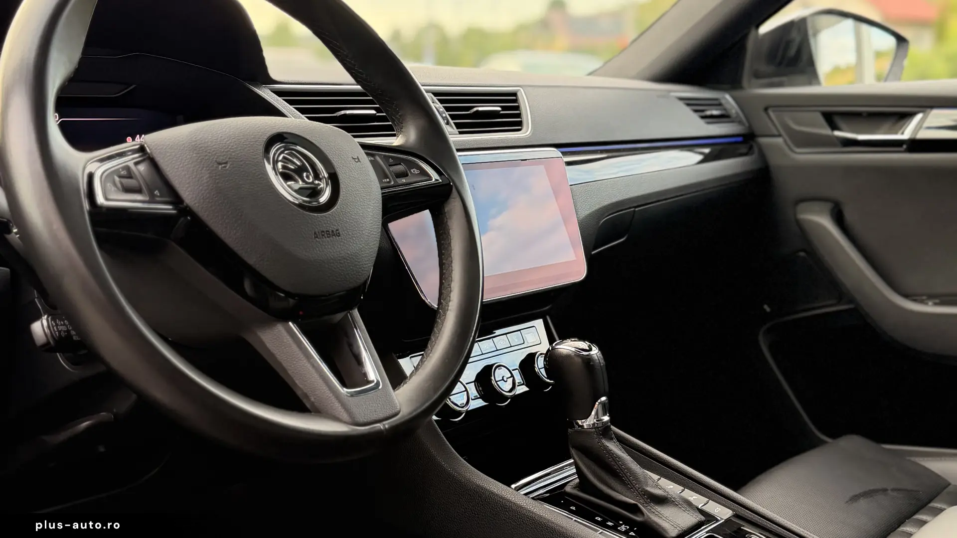 Skoda  SUPERB L&k webasto DSG Bord Digital Matrix