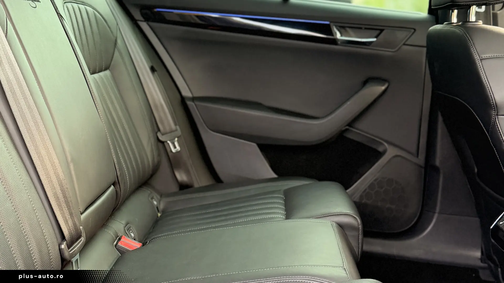 Skoda  SUPERB L&k webasto DSG Bord Digital Matrix