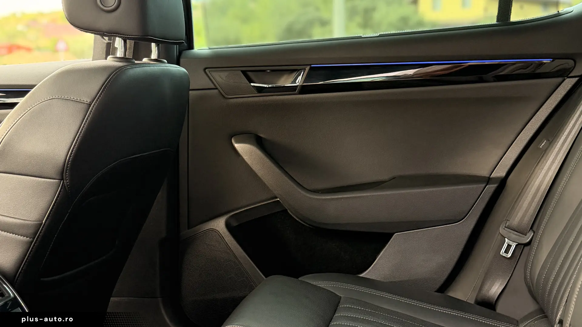Skoda  SUPERB L&k webasto DSG Bord Digital Matrix