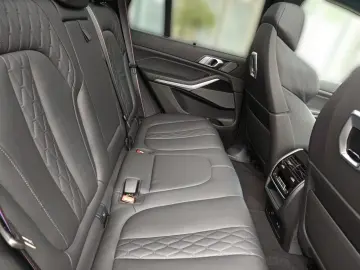 BMW X5 xDrive40d M SPORTPAKET PRO 21 ALU ICONIC GLOW