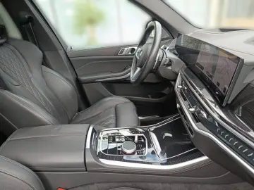 BMW X5 xDrive40d M SPORTPAKET PRO 21 ALU ICONIC GLOW