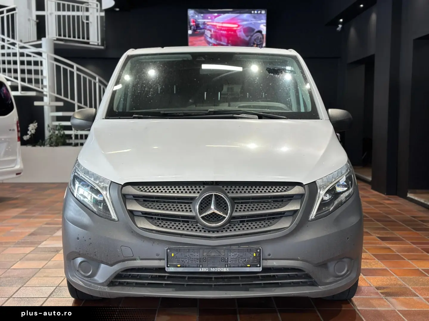 MERCEDES-BENZ VITO TOURER 114 4X4 EXTRALANG 8SITZE