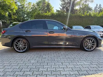 BMW 330d xD M-Sport Glasdach Head-Up Standheizung