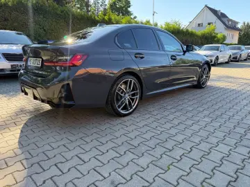 BMW 330d xD M-Sport Glasdach Head-Up Standheizung
