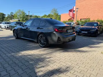BMW 330d xD M-Sport Glasdach Head-Up Standheizung