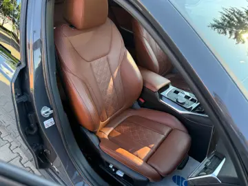 BMW 330d xD M-Sport Glasdach Head-Up Standheizung