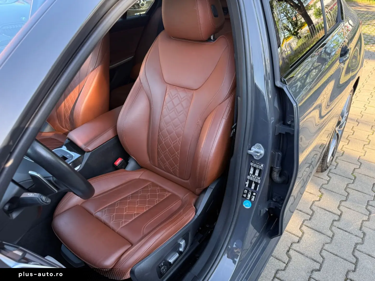 BMW 330d xD M-Sport Glasdach Head-Up Standheizung