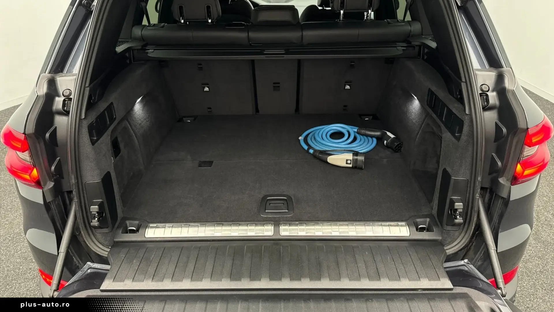 BMW X5 xDrive45e Plug-in Hybrid – 394 CP