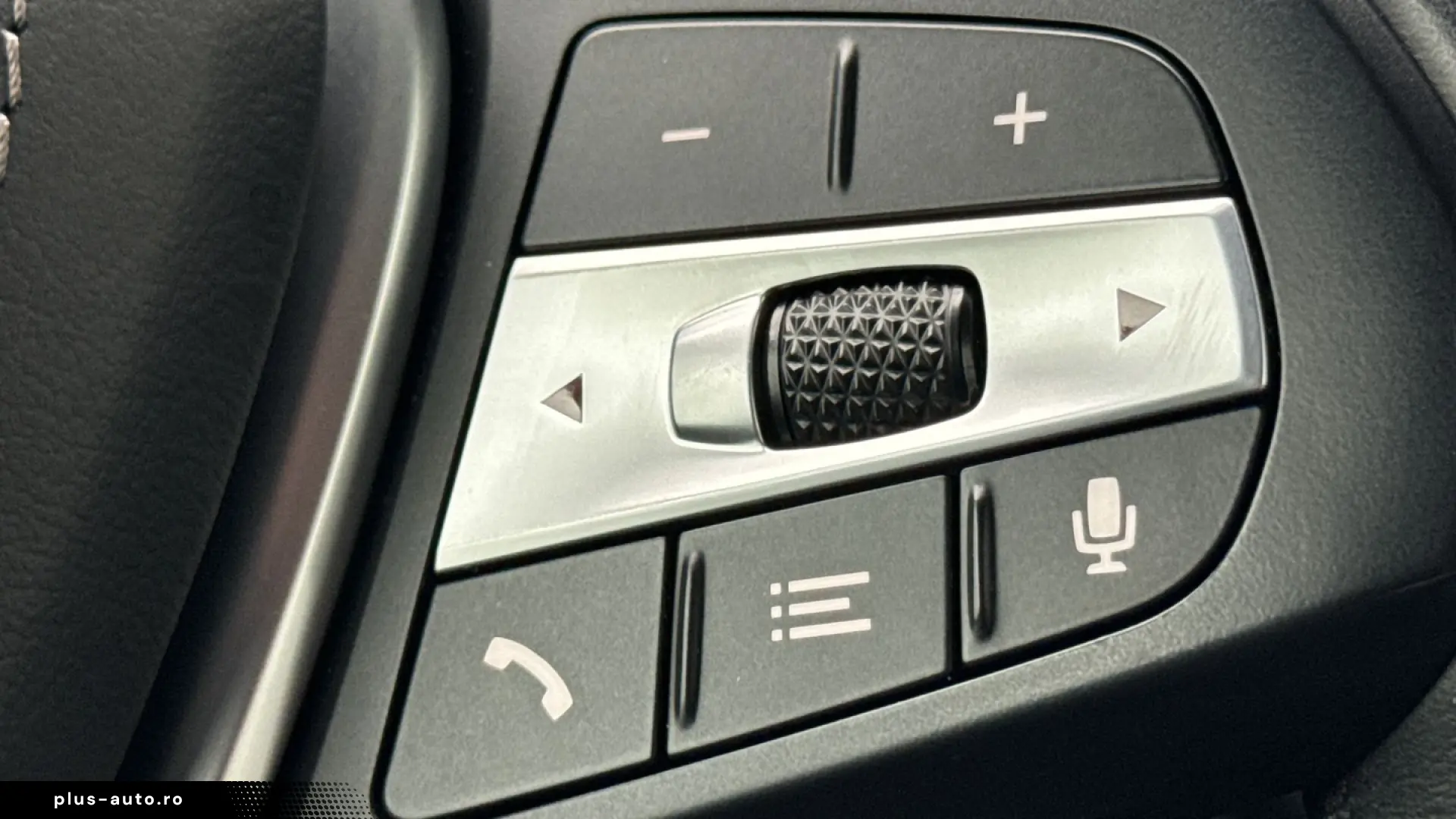 BMW X5 xDrive45e Plug-in Hybrid – 394 CP