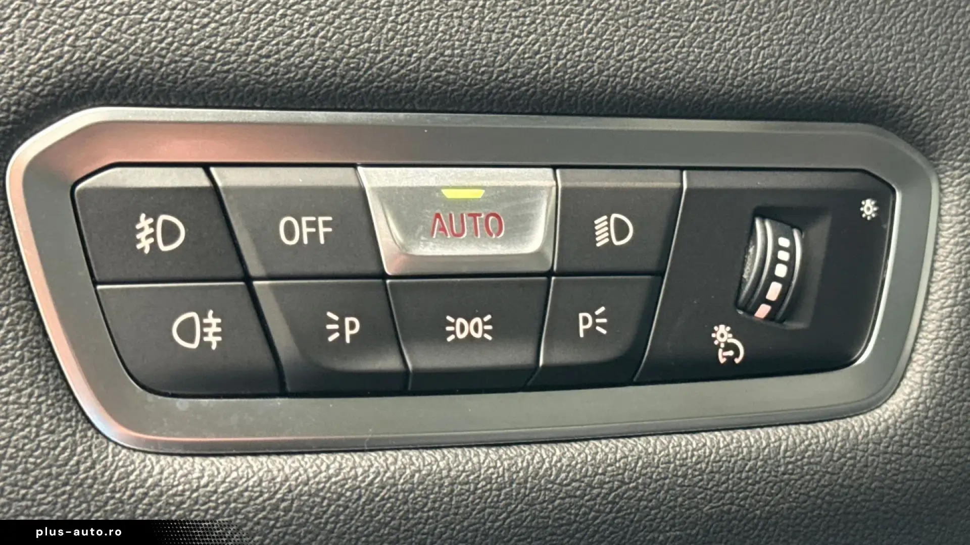 BMW X5 xDrive45e Plug-in Hybrid – 394 CP