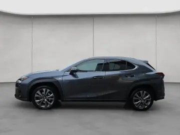 LEXUS UX 250h F-Sport Design