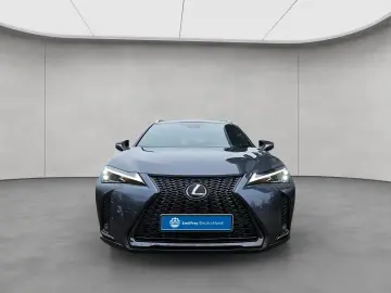 LEXUS UX 250h F-Sport Design