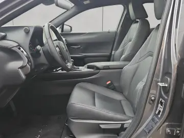 LEXUS UX 250h F-Sport Design