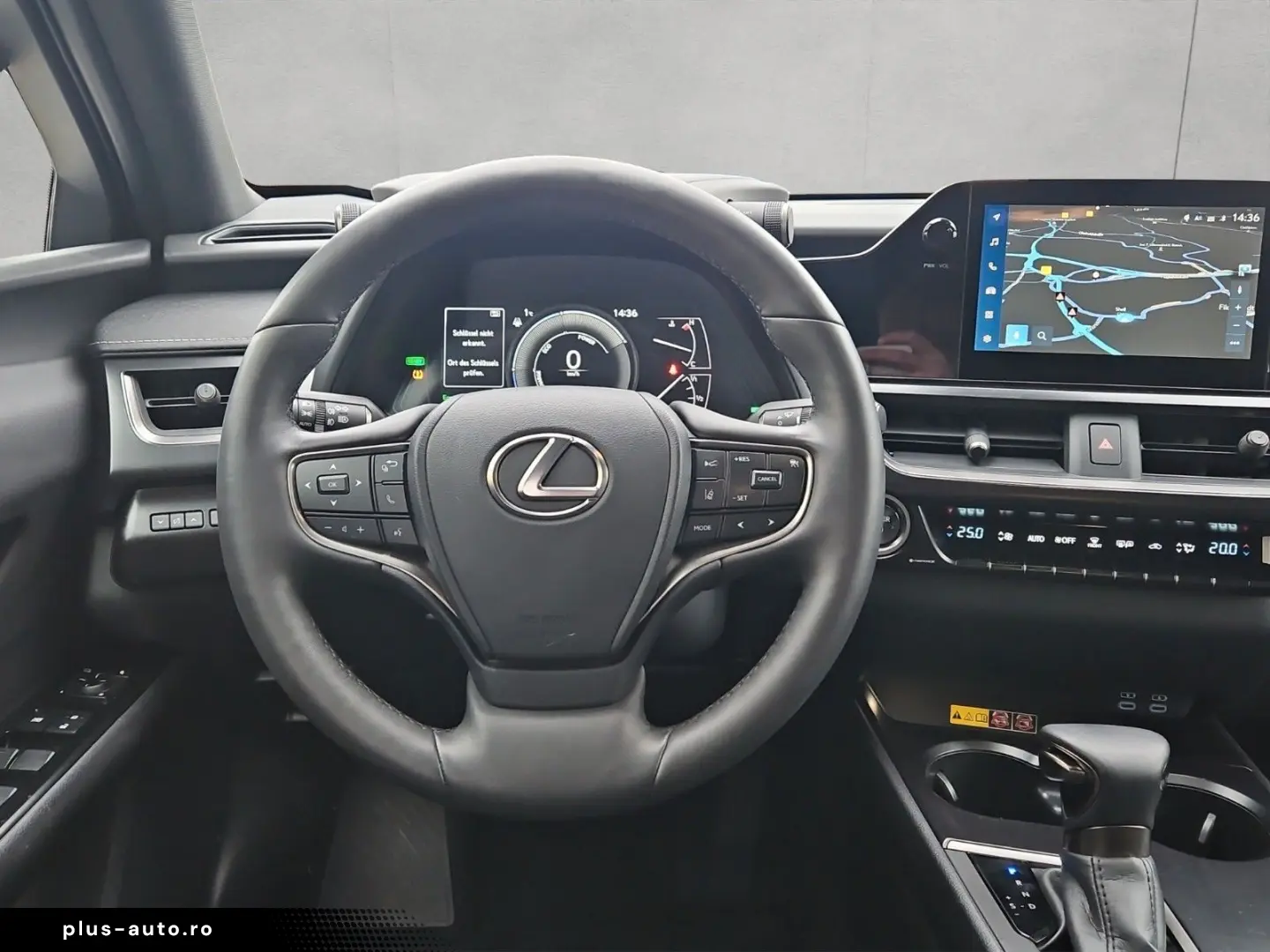 LEXUS UX 250h F-Sport Design