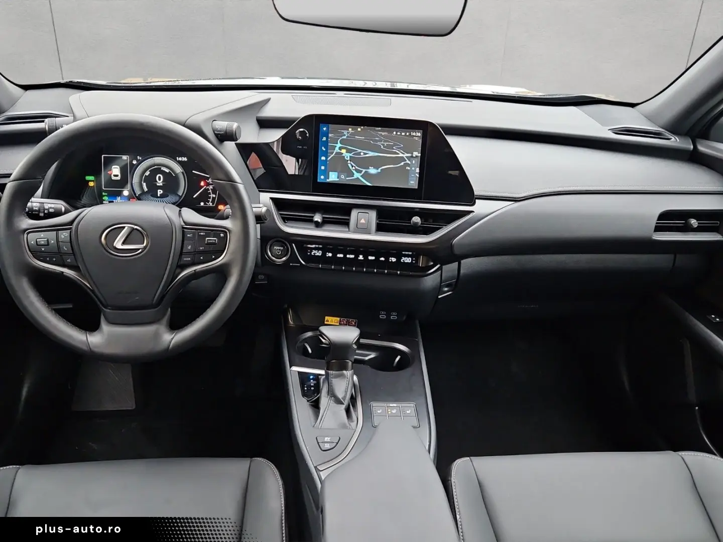 LEXUS UX 250h F-Sport Design