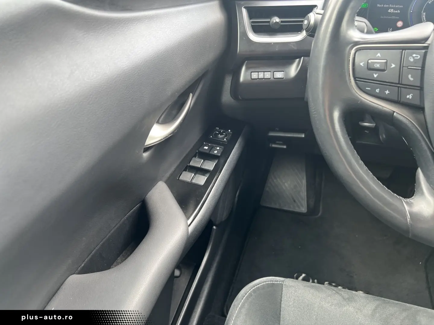 LEXUS UX 250h STYLE FACELIFT  ALLW. CARPLAY GARANTIE