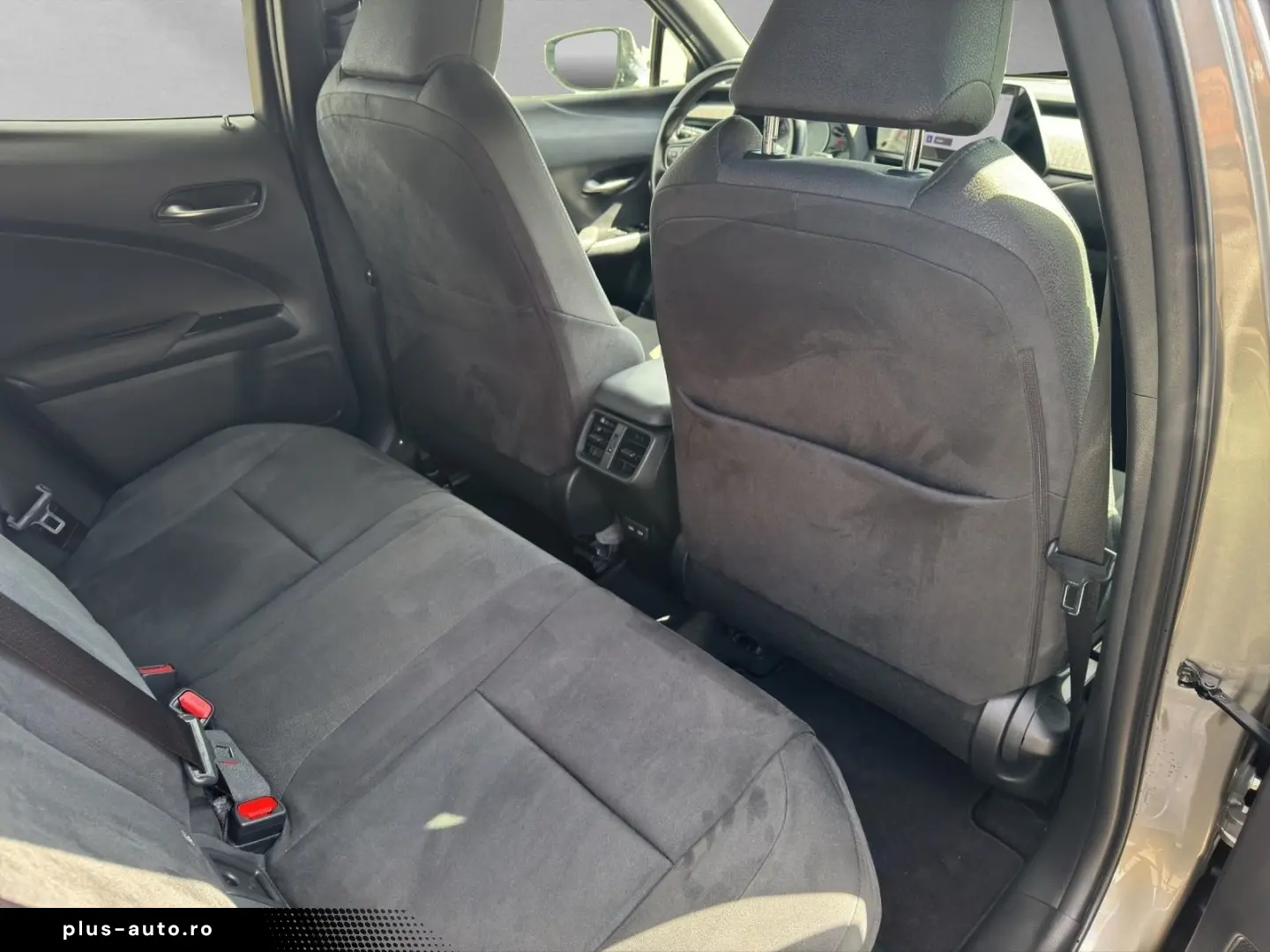 LEXUS UX 250h STYLE FACELIFT  ALLW. CARPLAY GARANTIE