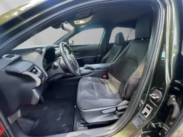 LEXUS UX 250h STYLE SHZ KAMERA PDC LED DAB CARPLAY 18