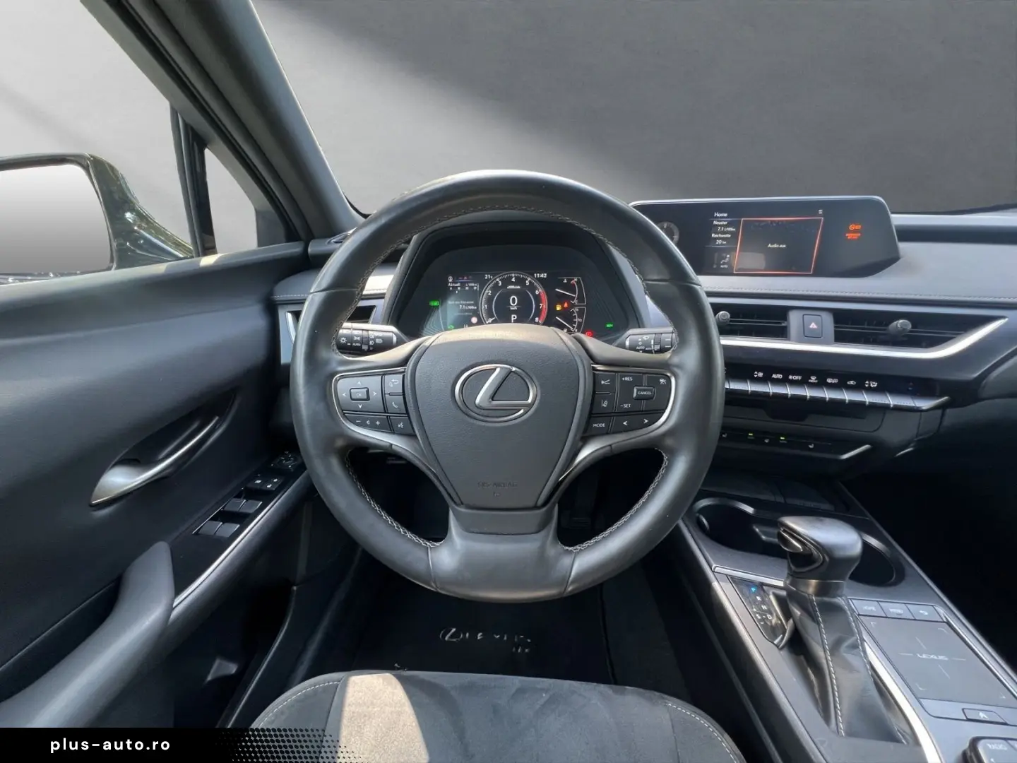 LEXUS UX 250h STYLE SHZ KAMERA PDC LED DAB CARPLAY 18