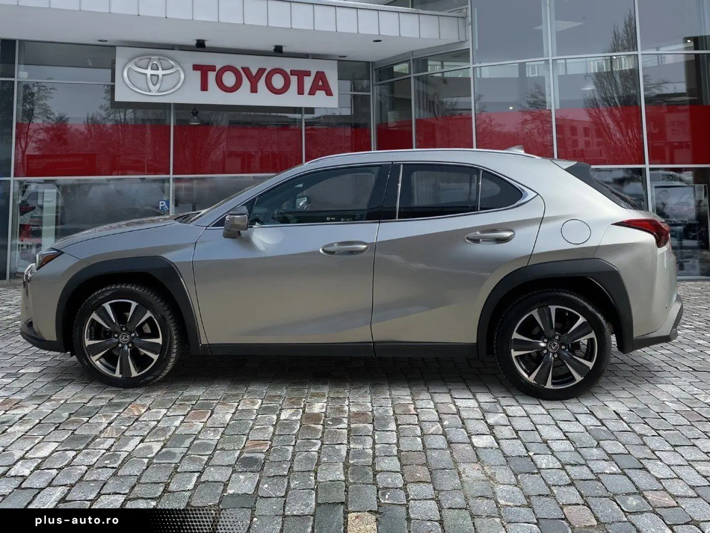 LEXUS UX 250 h Style Edition zuverlässiger Crossover