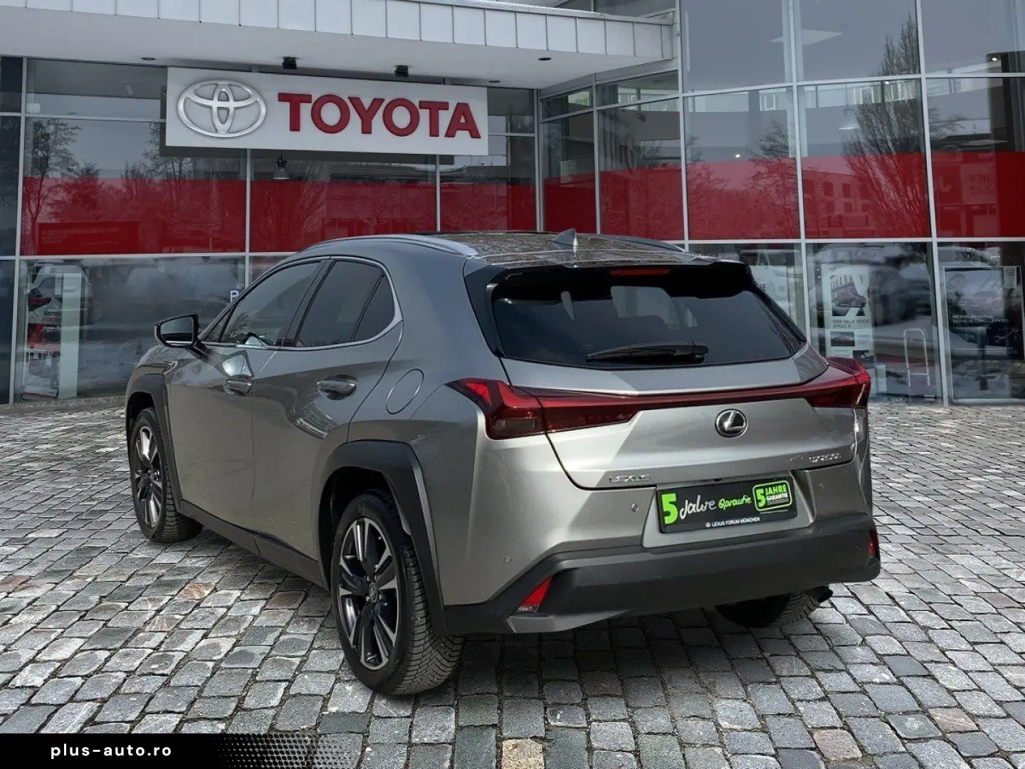 LEXUS UX 250 h Style Edition zuverlässiger Crossover