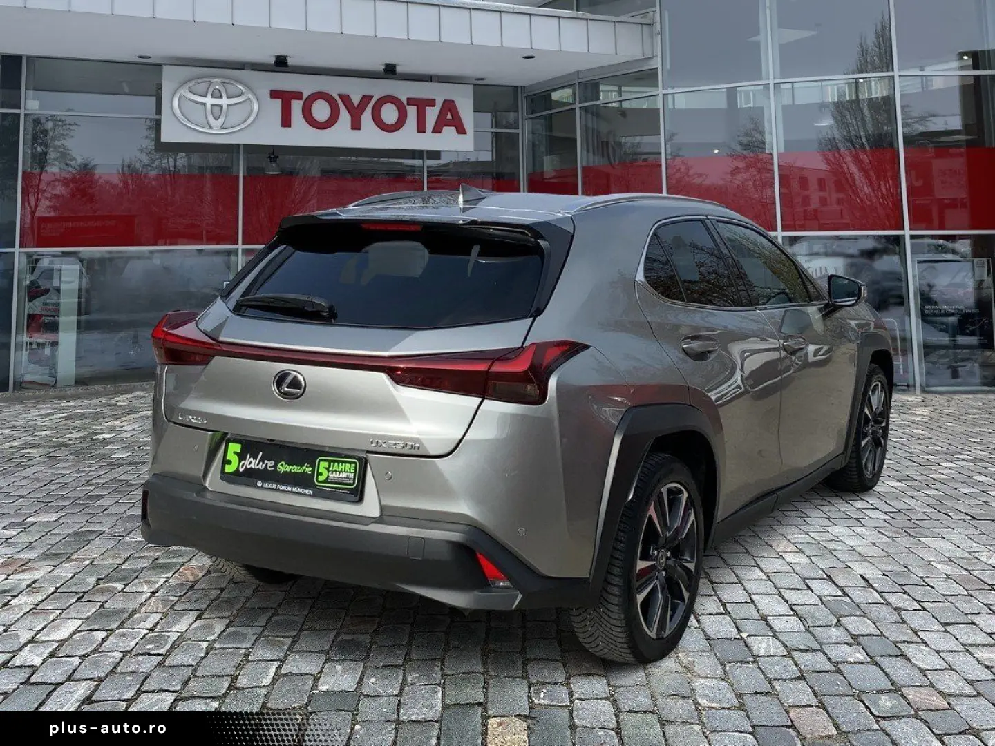 LEXUS UX 250 h Style Edition zuverlässiger Crossover