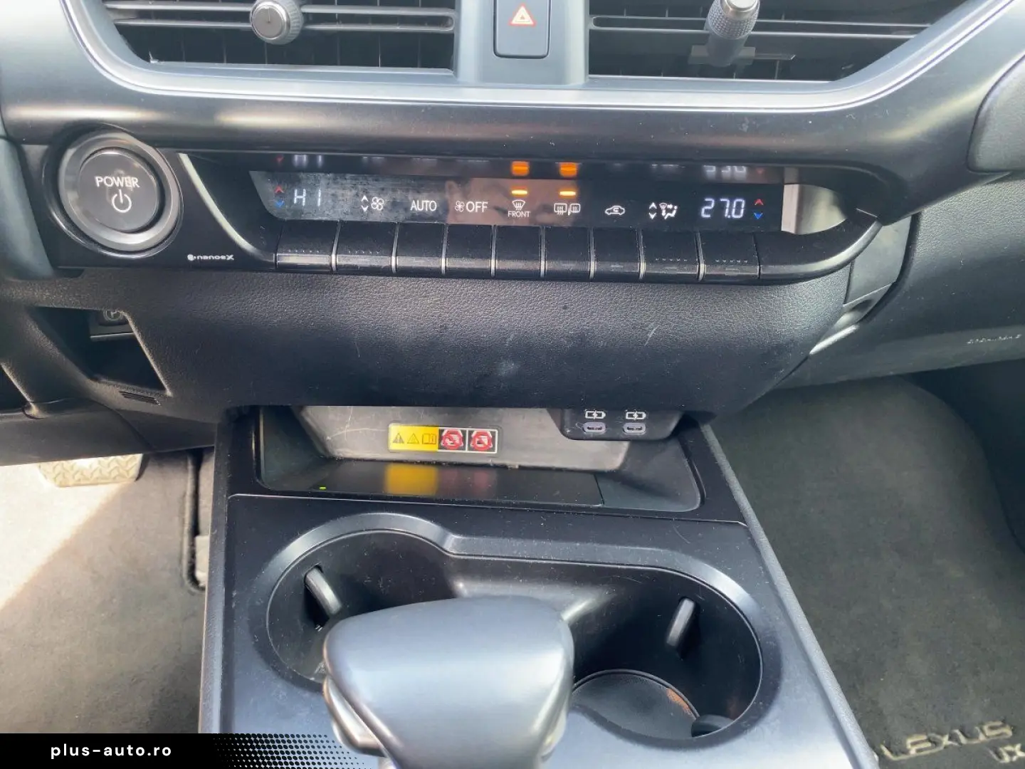 LEXUS UX 250 h Style Edition zuverlässiger Crossover