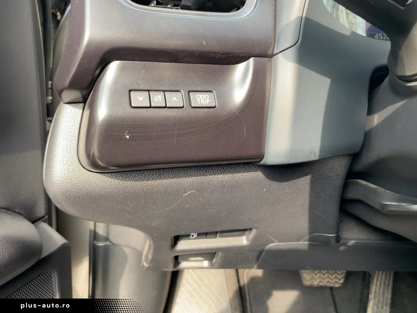 LEXUS UX 250 h Style Edition zuverlässiger Crossover