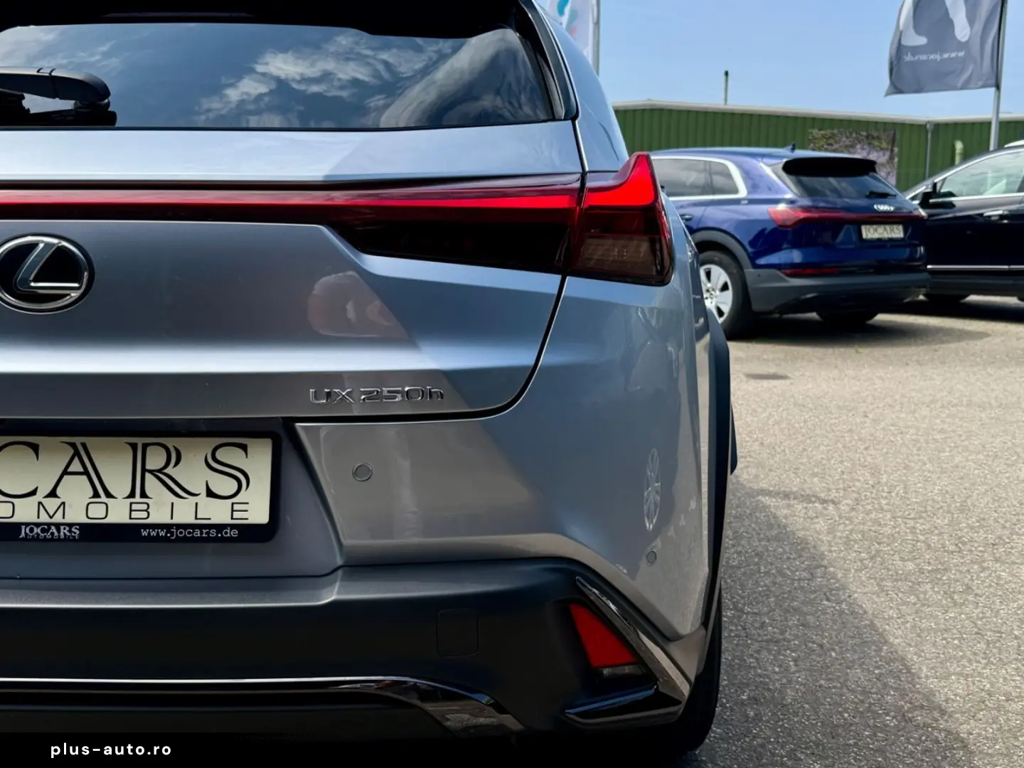 LEXUS UX 250h F-SPORT ACC RFK Car-Play 15J-GARANTIE
