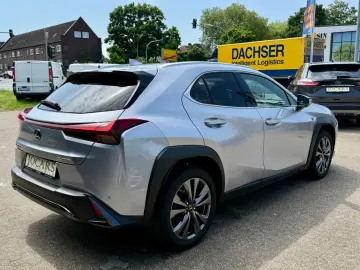 LEXUS UX 250h F-SPORT ACC RFK Car-Play 15J-GARANTIE