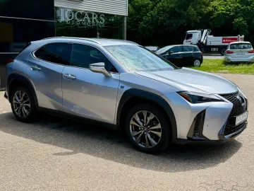 LEXUS UX 250h F-SPORT ACC RFK Car-Play 15J-GARANTIE