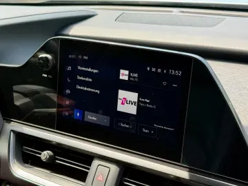 LEXUS UX 250h F-SPORT ACC RFK Car-Play 15J-GARANTIE
