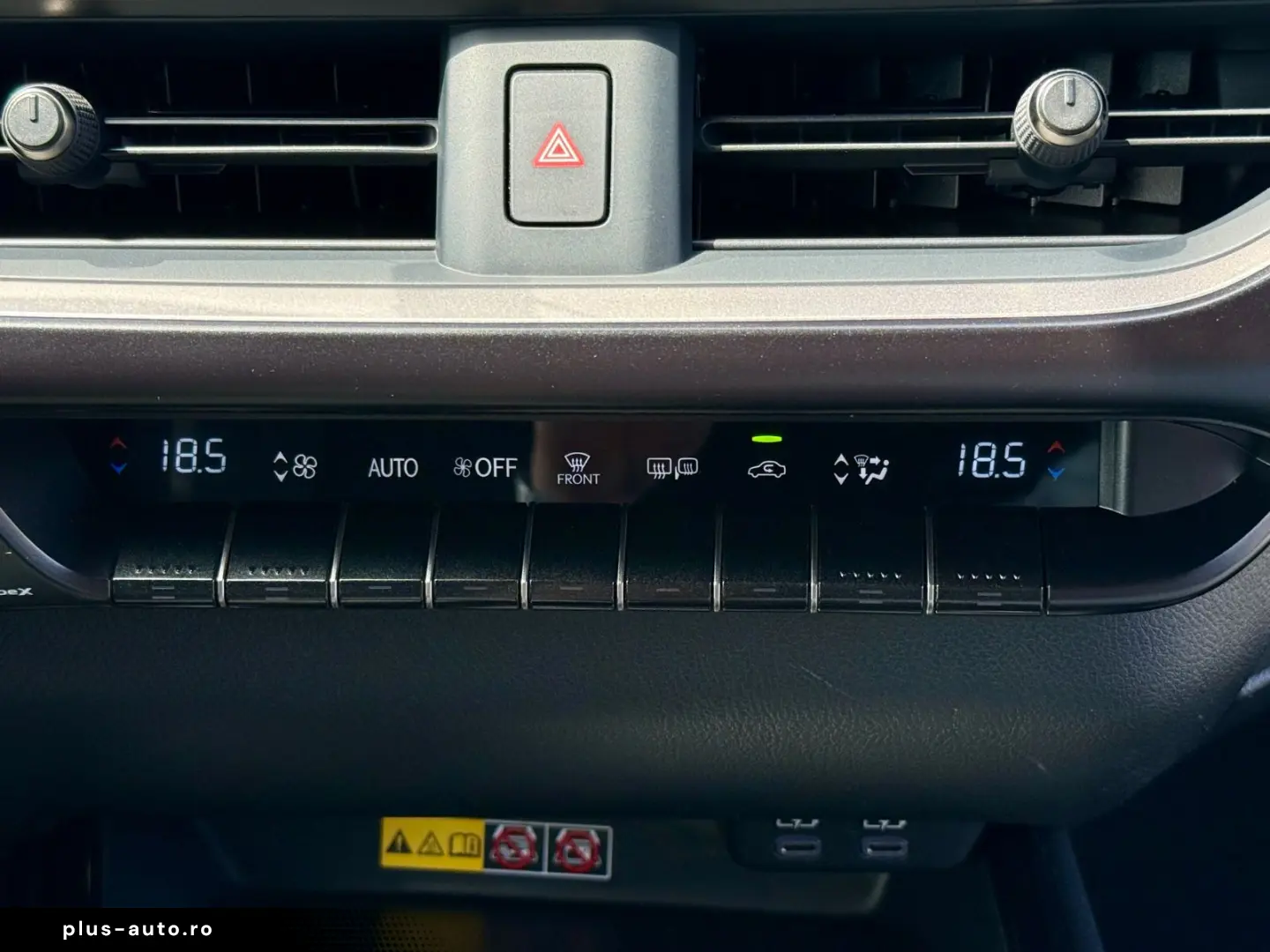 LEXUS UX 250h F-SPORT ACC RFK Car-Play 15J-GARANTIE