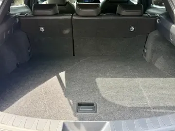 LEXUS UX 250h F-SPORT ACC RFK Car-Play 15J-GARANTIE