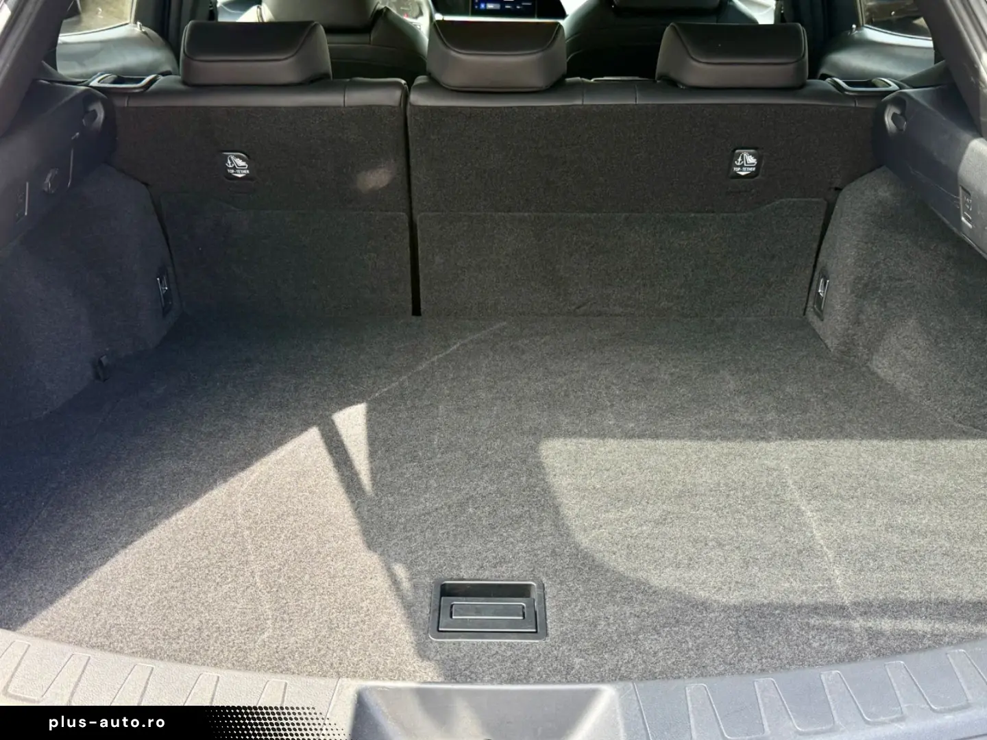 LEXUS UX 250h F-SPORT ACC RFK Car-Play 15J-GARANTIE