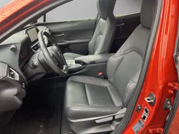 LEXUS UX 250h F-SPORT-D 1.HD ALLW.REIF SHZ  NAVI CARP